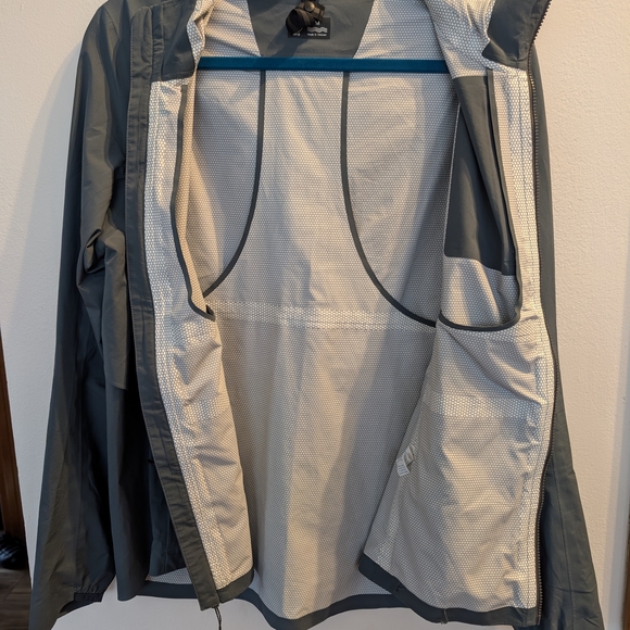 Janji Rainrunner Pack Women's Rain Jacket Size M - Picture 4 of 7